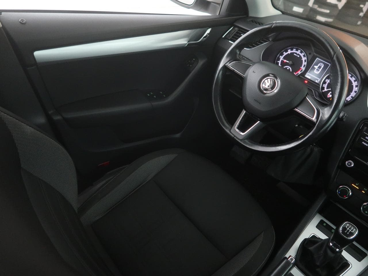 2017 Škoda OCTAVIA - 9