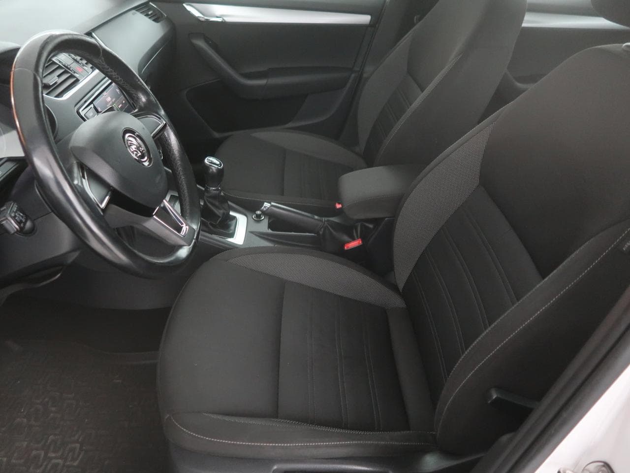 2017 Škoda OCTAVIA - 16