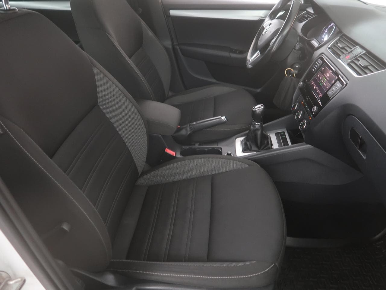 2017 Škoda OCTAVIA - 12