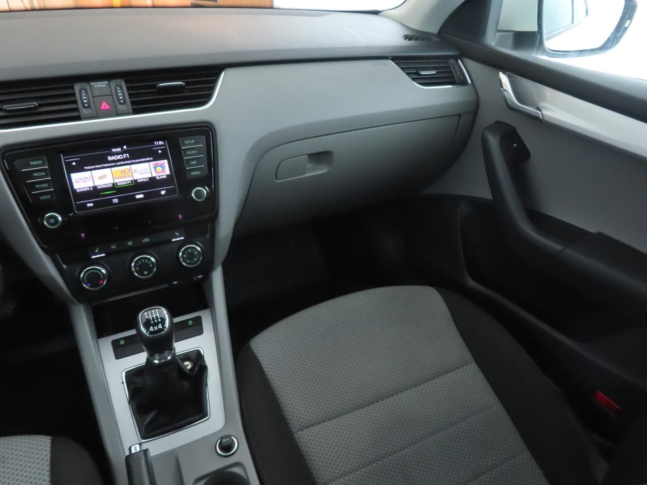 2015 Škoda OCTAVIA - 11