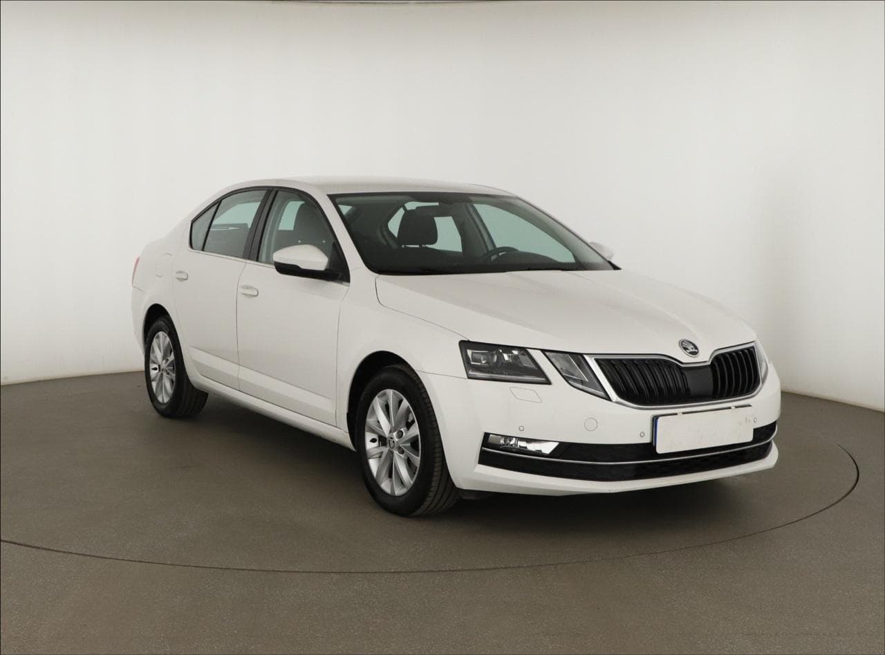 Škoda Octavia 1.6 TDI 85kW hatchback