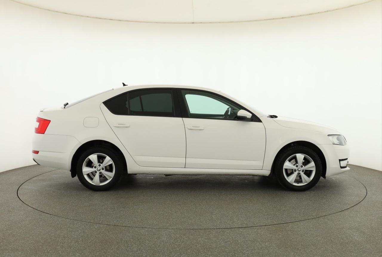 2016 Škoda OCTAVIA - 8