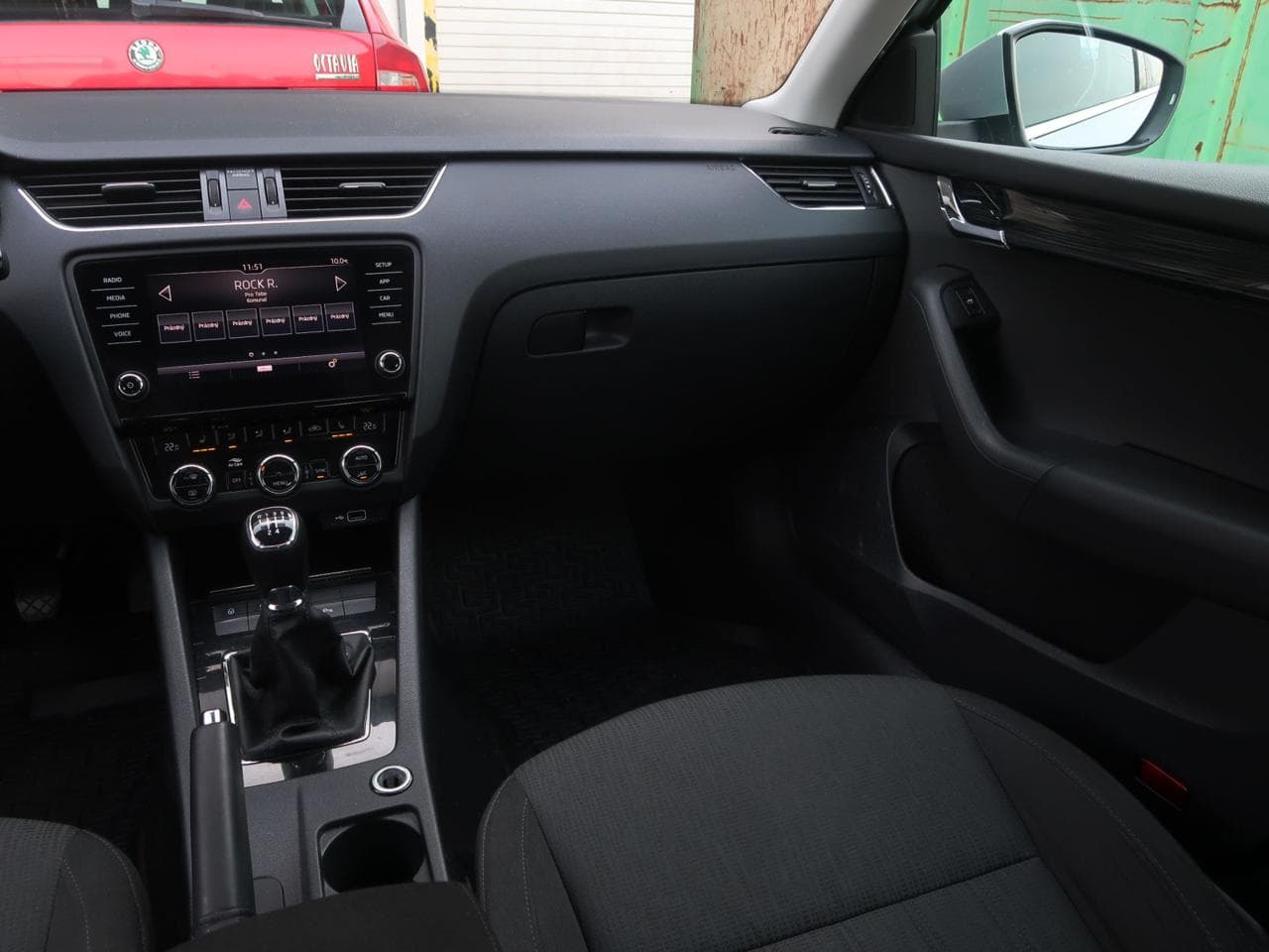 2018 Škoda OCTAVIA - 11