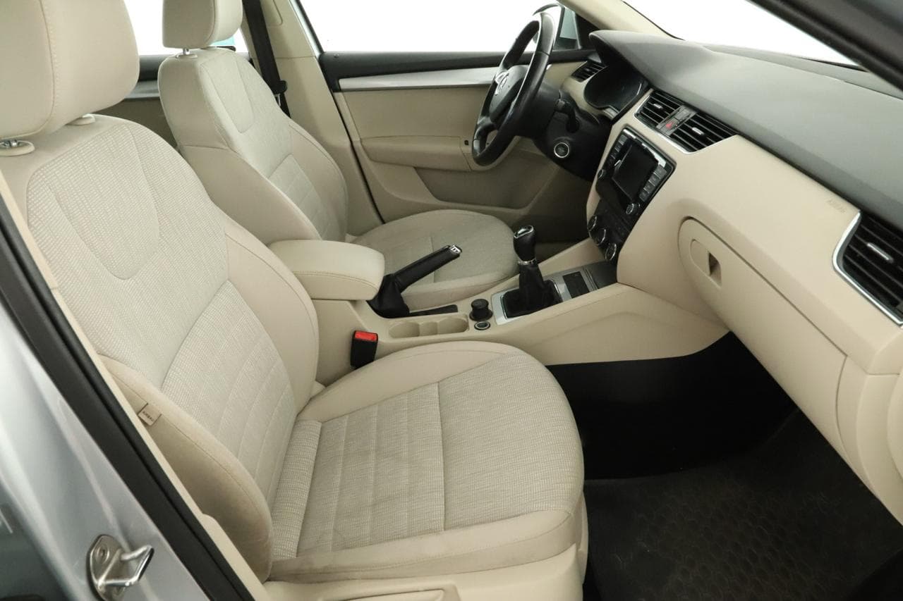 2014 Škoda OCTAVIA - 10