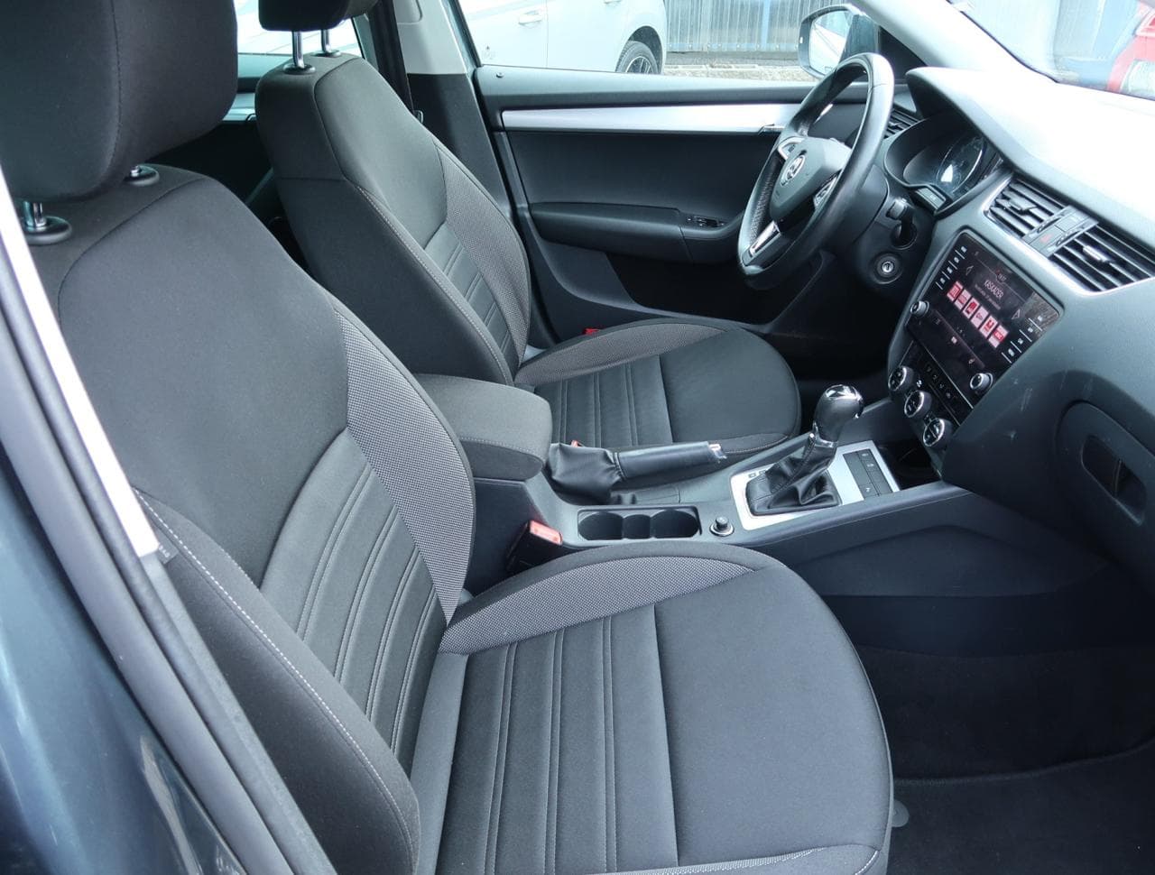 2019 Škoda OCTAVIA - 12