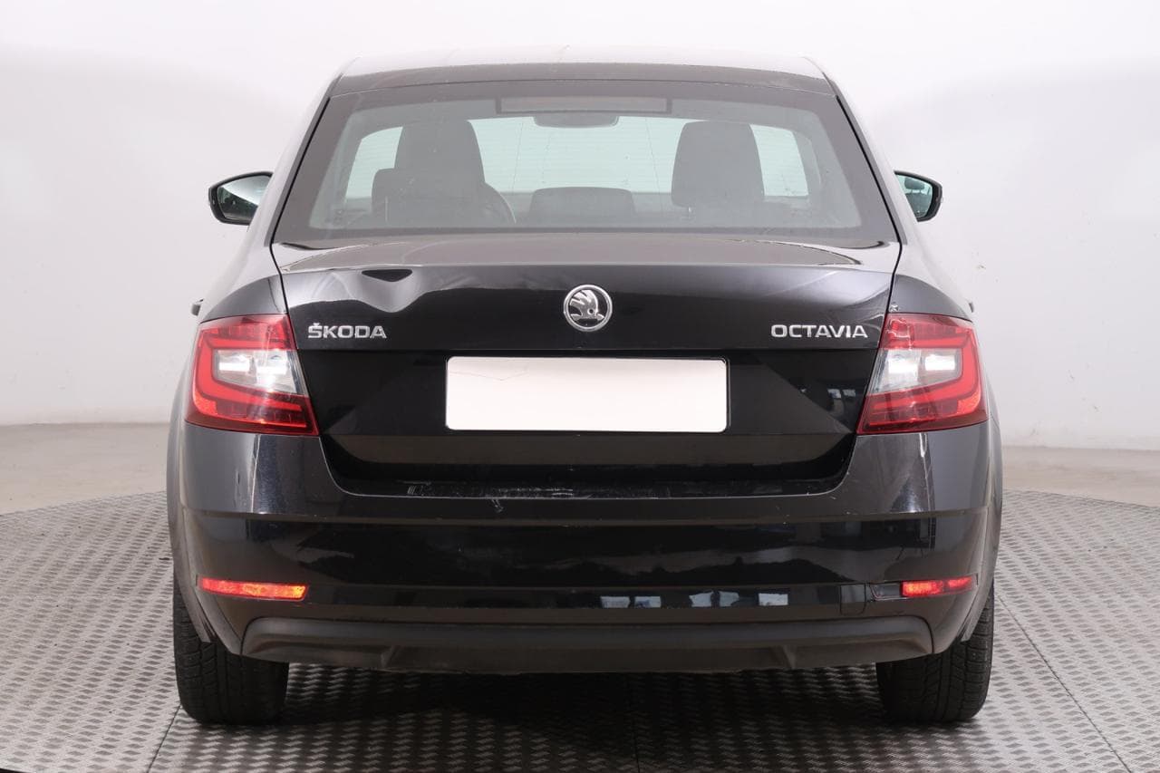 2017 Škoda OCTAVIA - 11