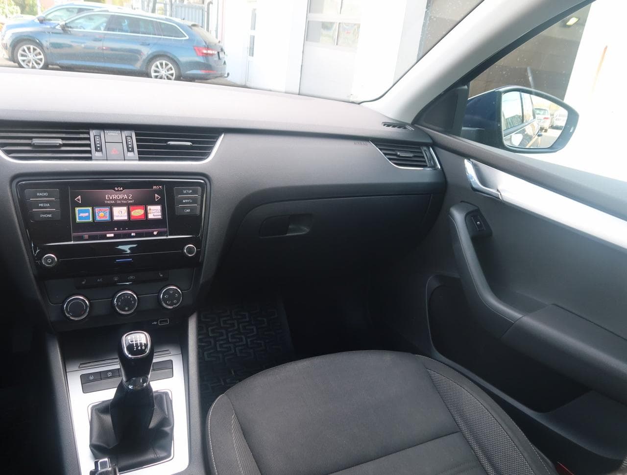 2018 Škoda OCTAVIA - 11