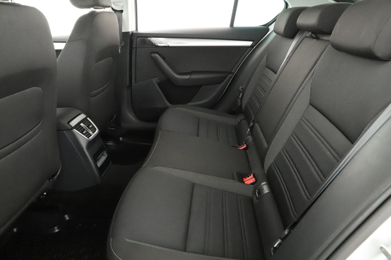 2017 Škoda OCTAVIA - 12