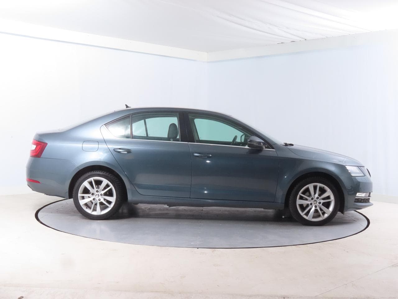 2018 Škoda OCTAVIA - 8