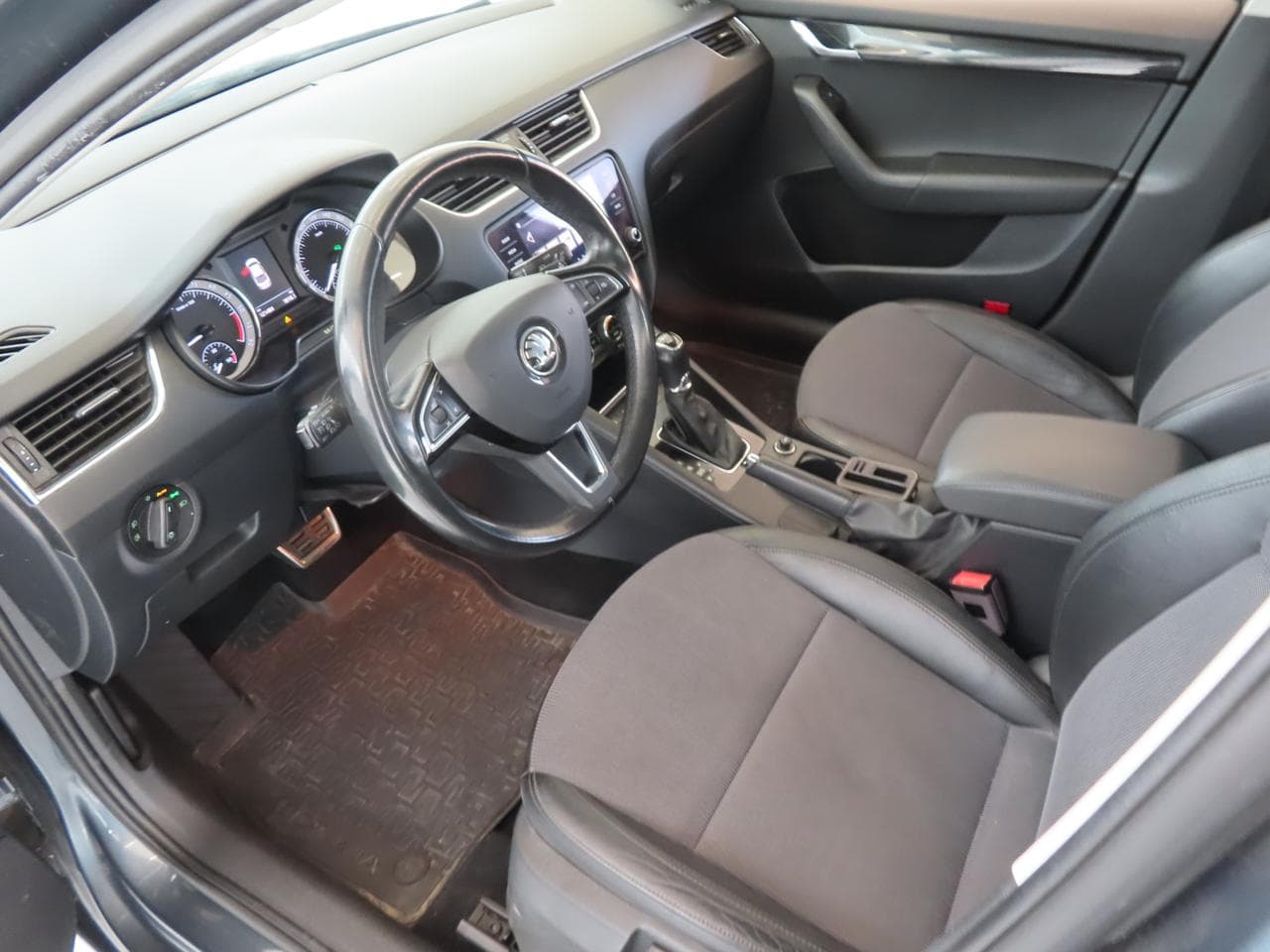 2018 Škoda OCTAVIA - 16