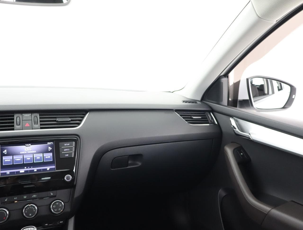 2017 Škoda OCTAVIA - 11