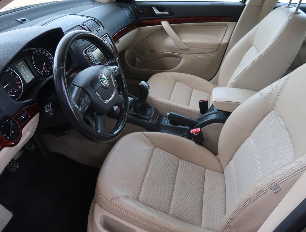 2011 Škoda OCTAVIA - 16