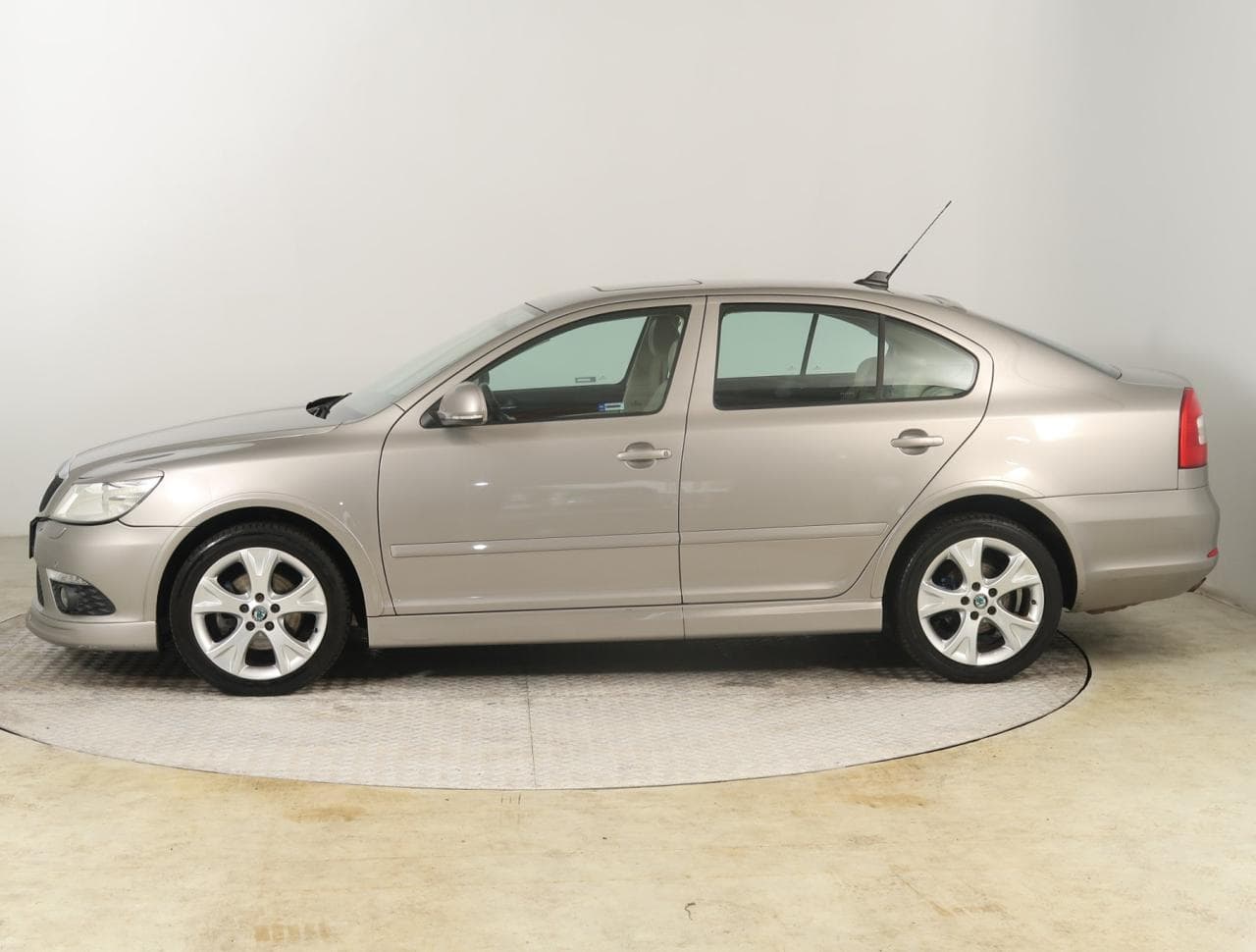2011 Škoda OCTAVIA - 4