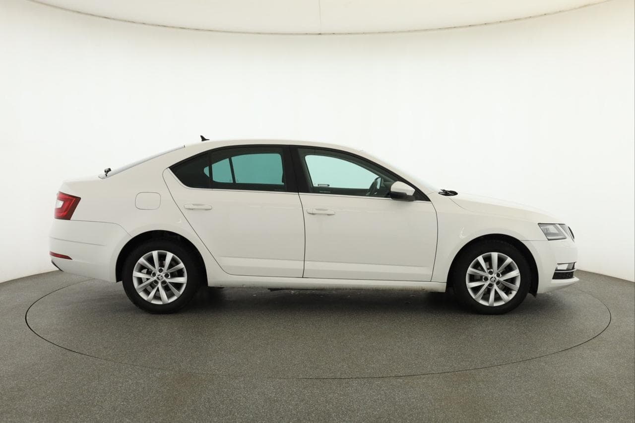 2017 Škoda OCTAVIA - 14
