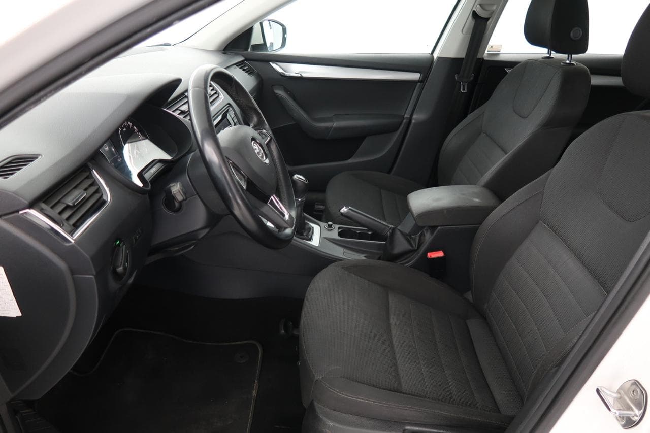 2013 Škoda OCTAVIA - 16