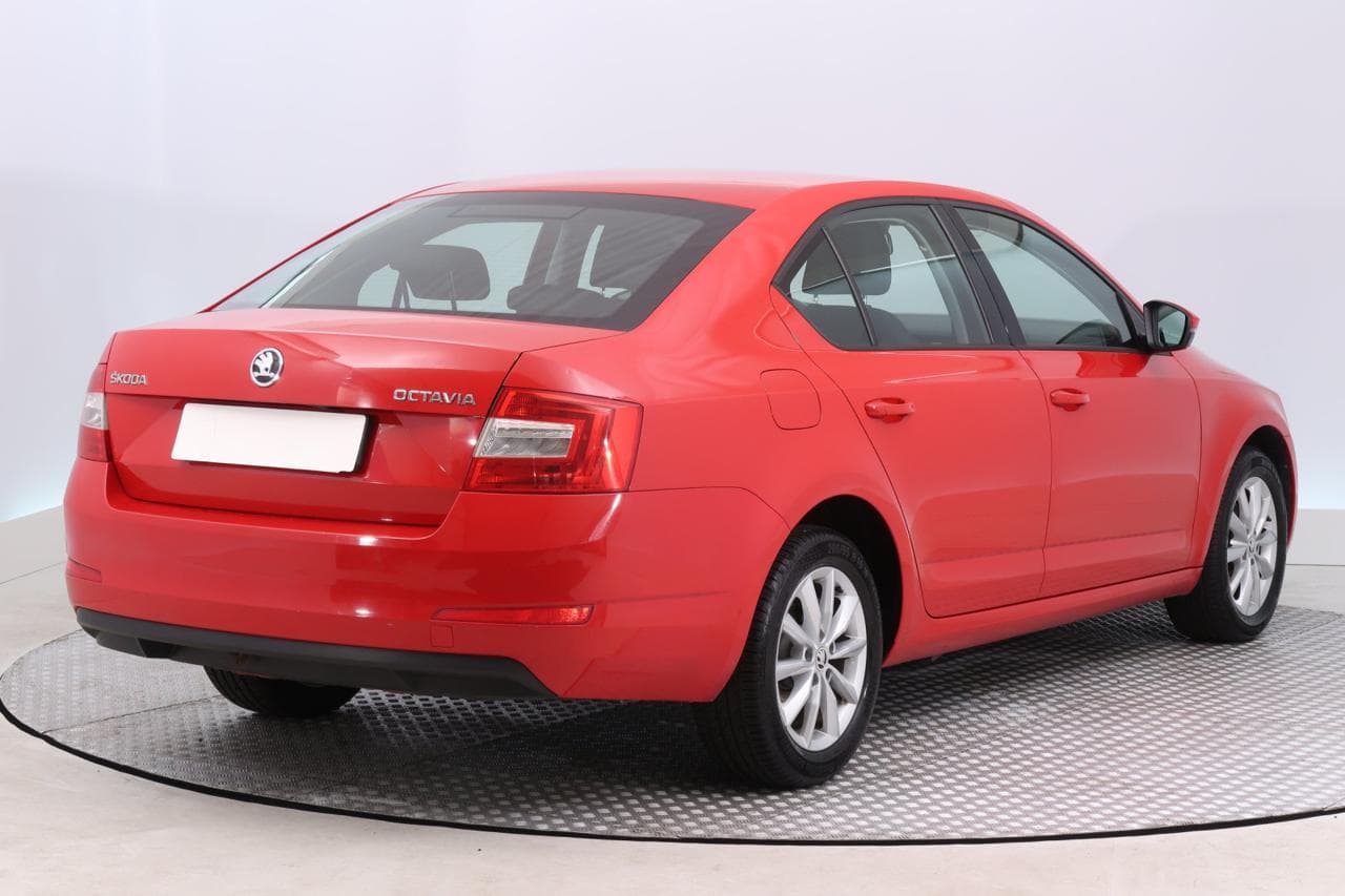 2016 Škoda OCTAVIA - 12