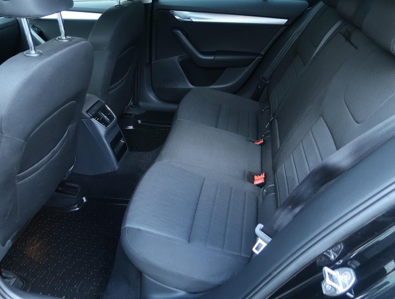 2015 Škoda OCTAVIA - 15