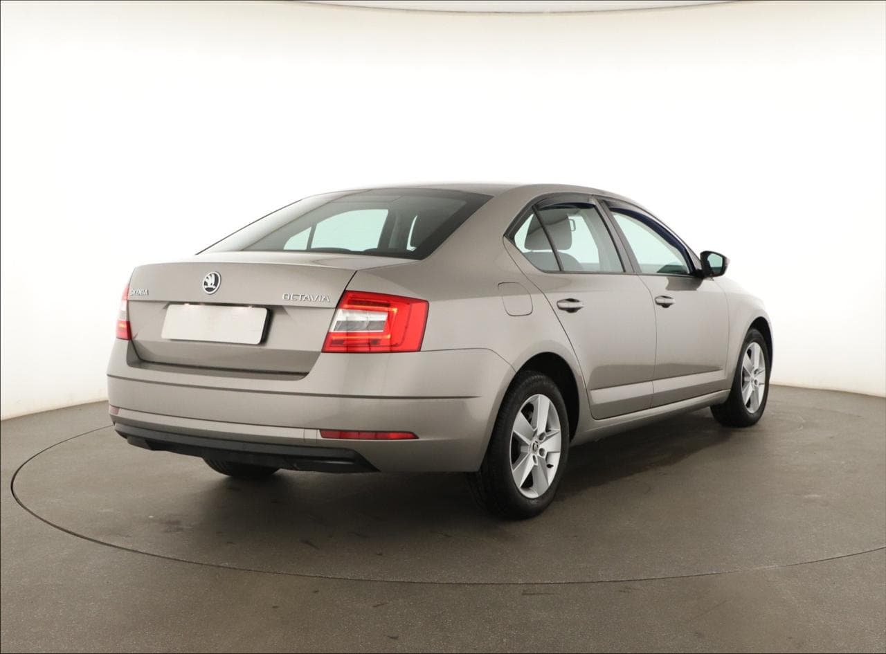2017 Škoda OCTAVIA - 11