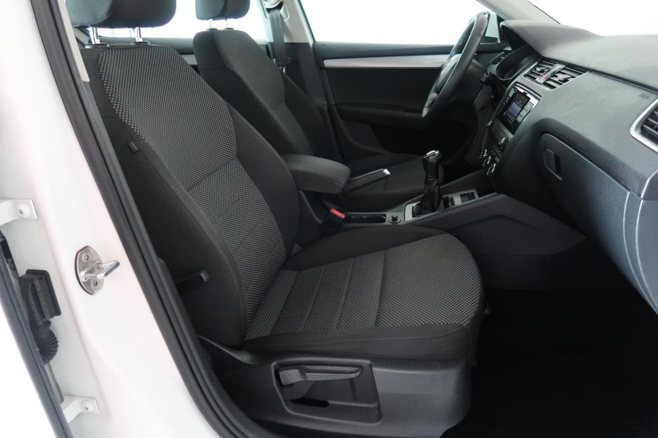 2015 Škoda OCTAVIA - 18