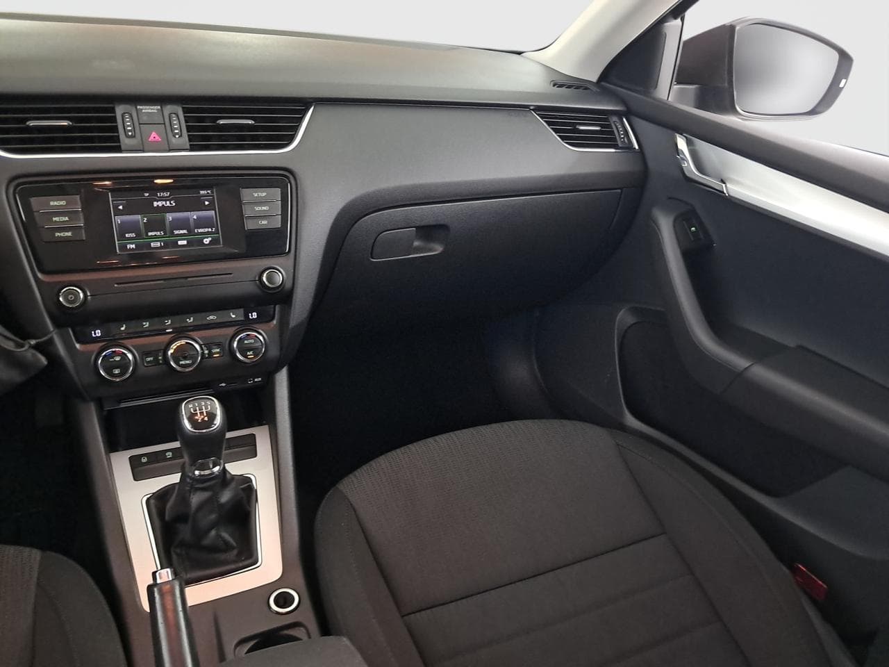 2015 Škoda OCTAVIA - 10