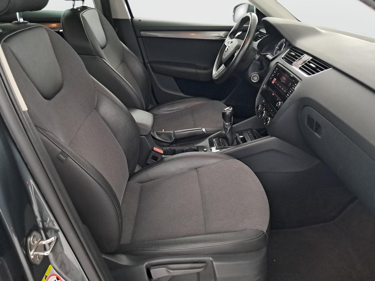 2018 Škoda OCTAVIA - 11