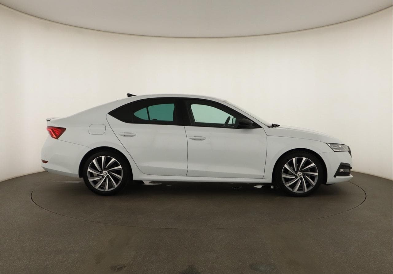 2022 Škoda OCTAVIA - 8