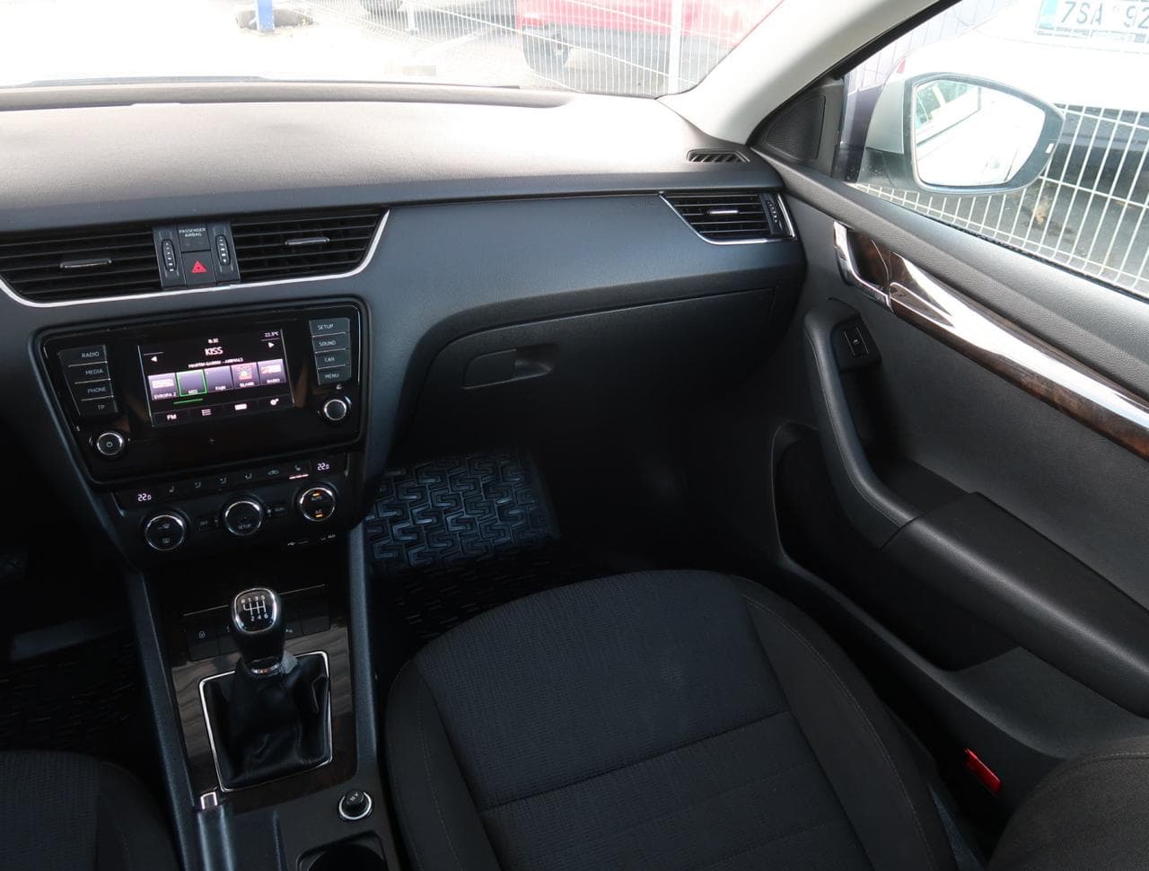 2014 Škoda OCTAVIA - 11