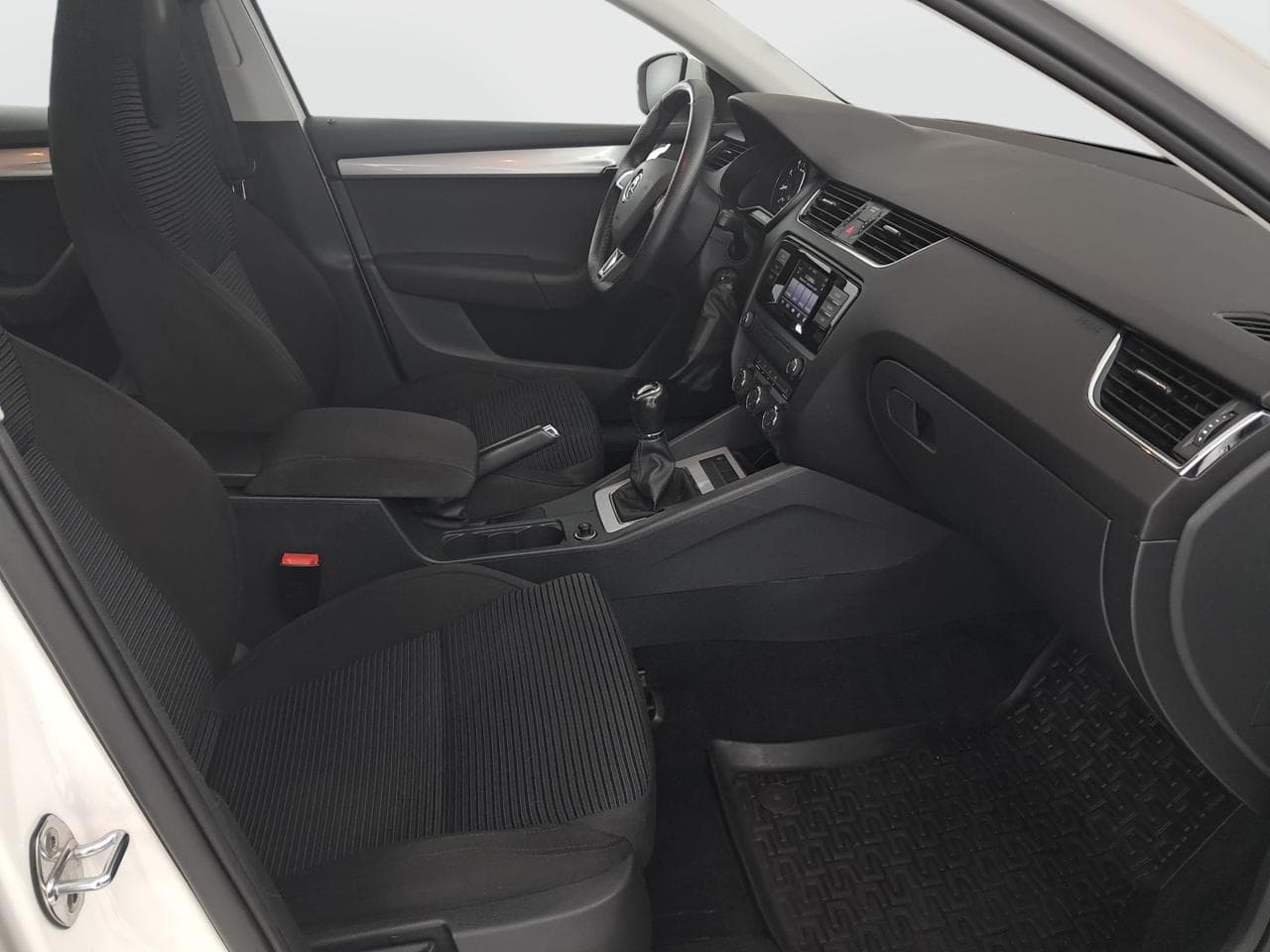 2015 Škoda OCTAVIA - 12