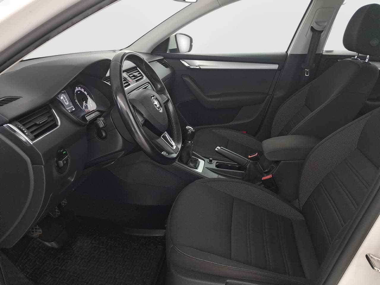 2018 Škoda OCTAVIA - 16