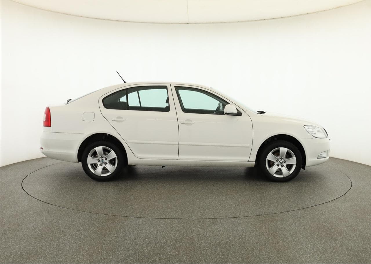 2011 Škoda OCTAVIA - 8