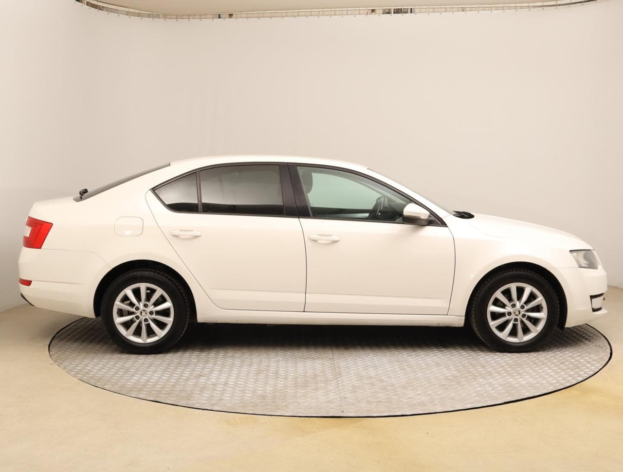 2017 Škoda OCTAVIA - 8