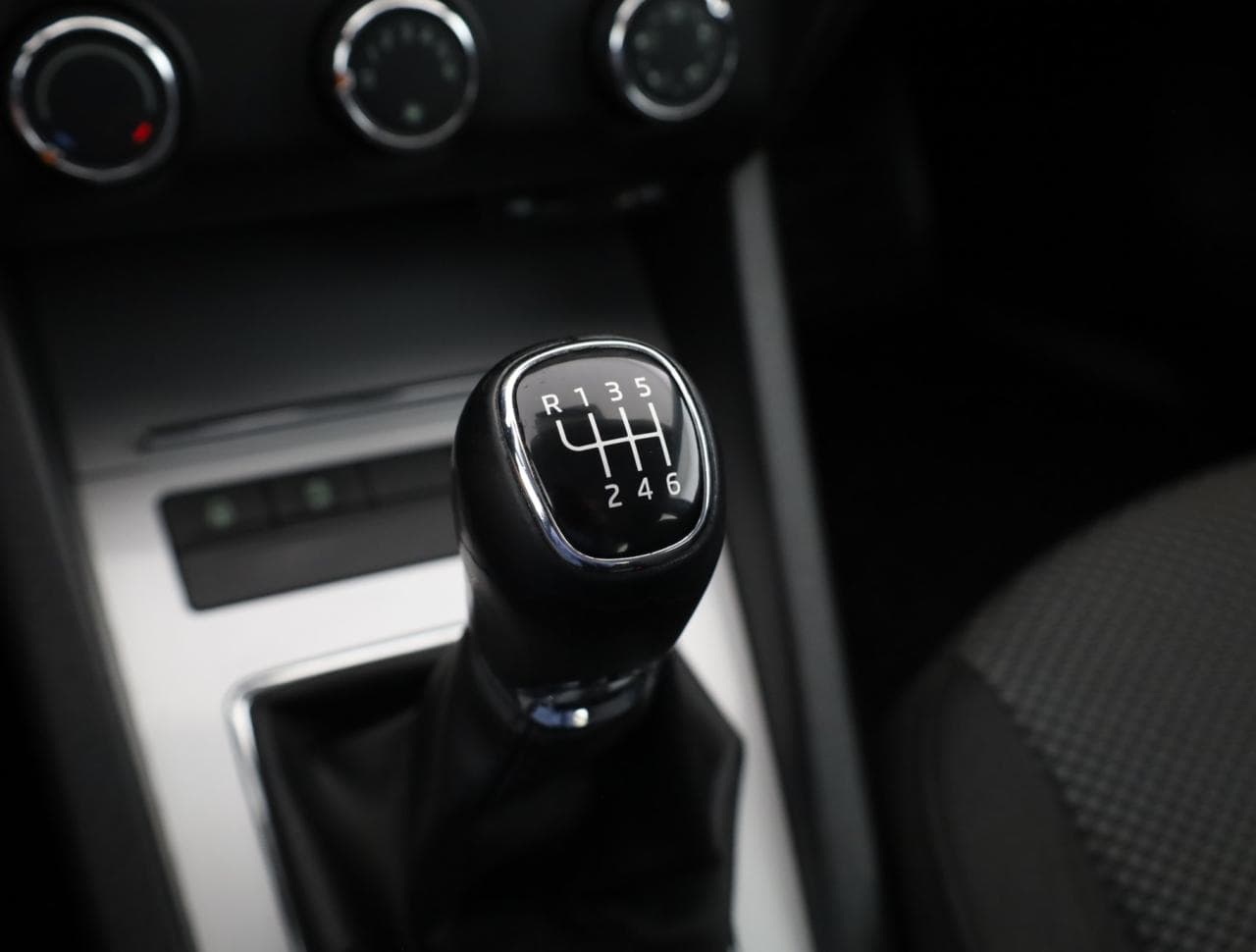 2015 Škoda OCTAVIA - 18