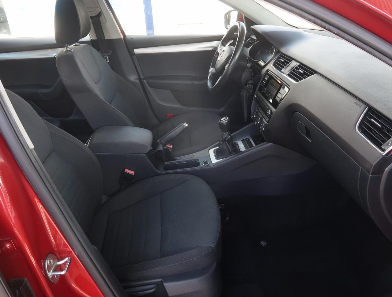 2015 Škoda OCTAVIA - 12