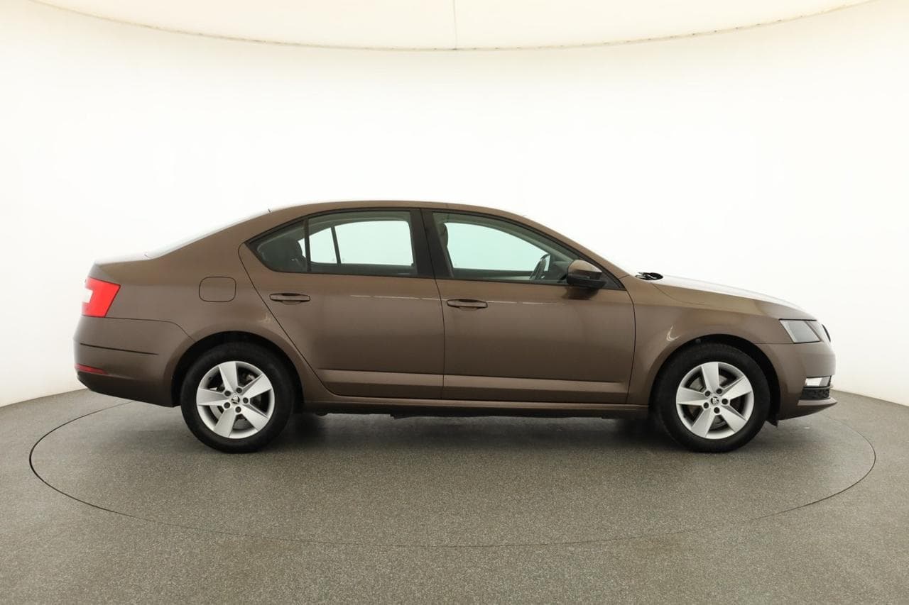 2019 Škoda OCTAVIA - 8