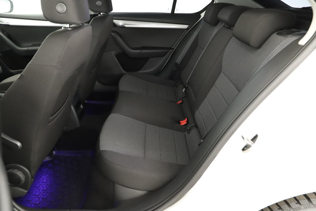 2014 Škoda OCTAVIA - 11
