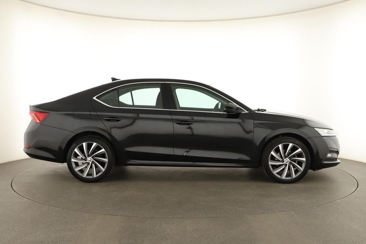 2022 Škoda OCTAVIA - 8