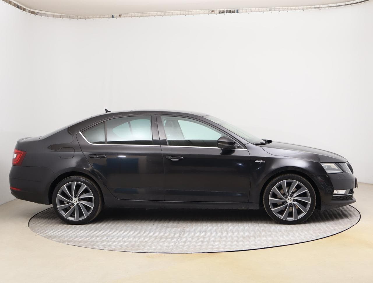 2017 Škoda OCTAVIA - 8