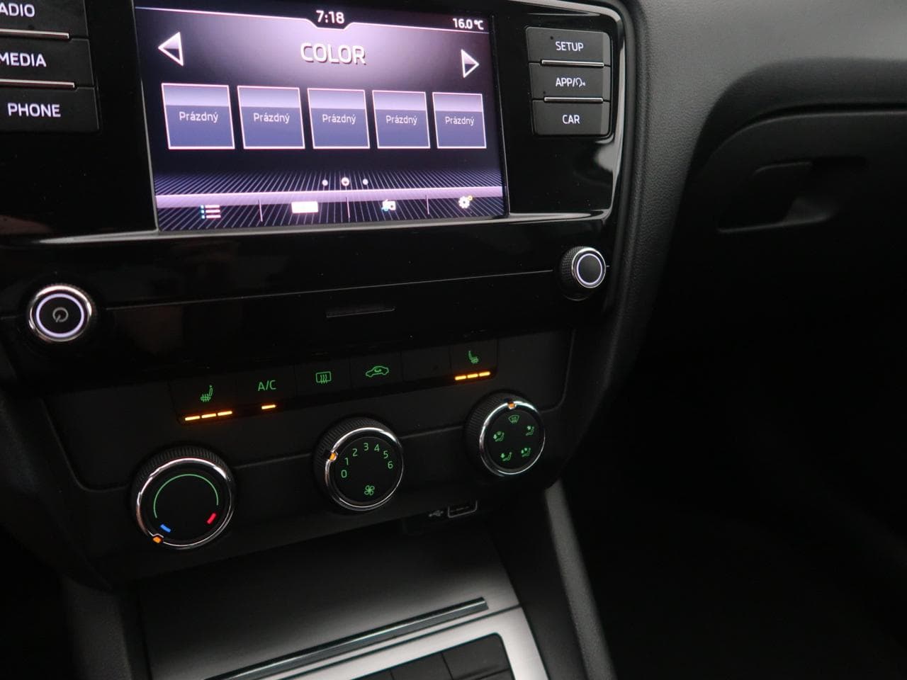 2018 Škoda OCTAVIA - 19