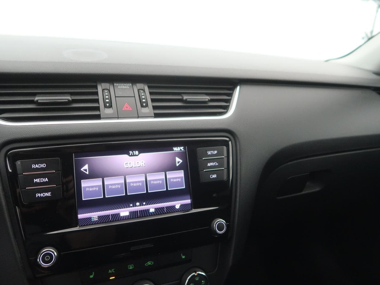2018 Škoda OCTAVIA - 16