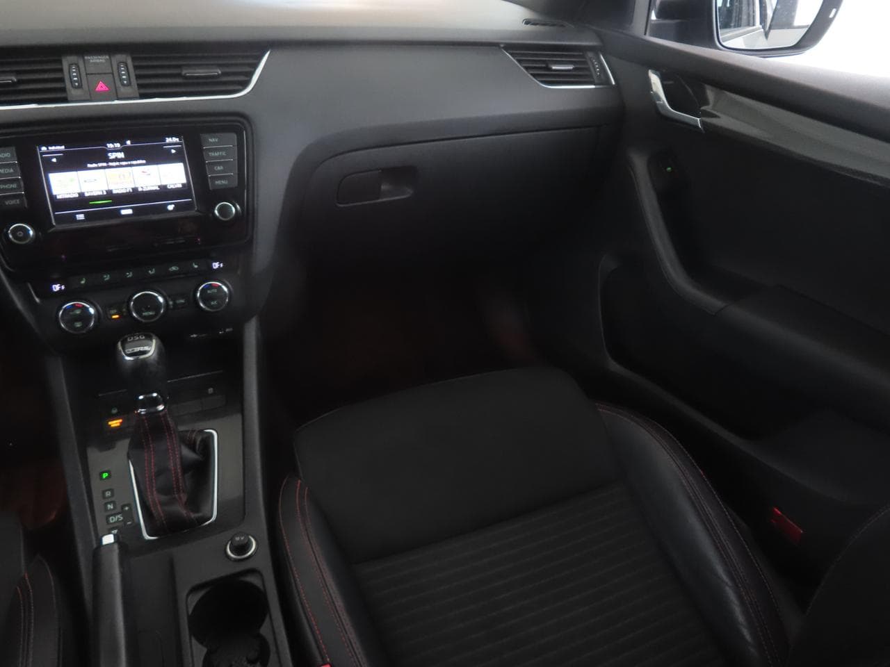 2017 Škoda OCTAVIA - 11