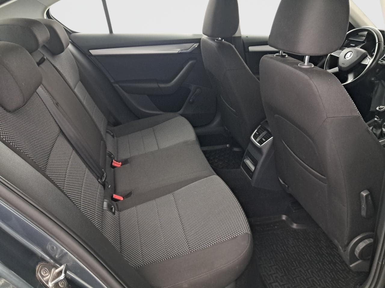 2014 Škoda OCTAVIA - 13