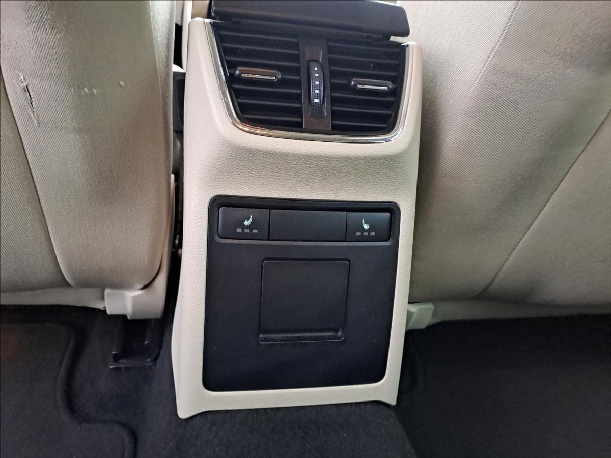 2014 Škoda Octavia - 11