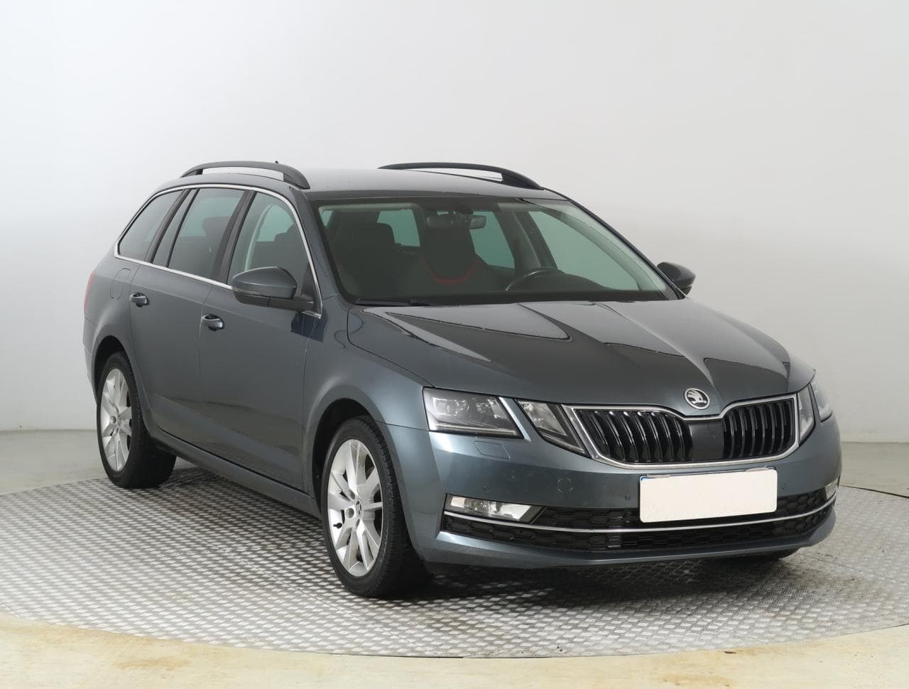 Škoda Octavia 1.6 TDI 85kW kombi