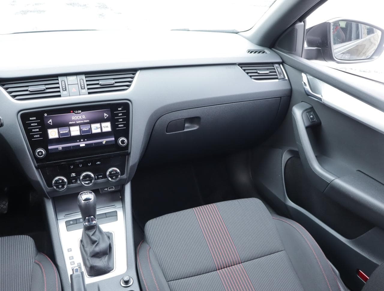 2020 Škoda Octavia - 11