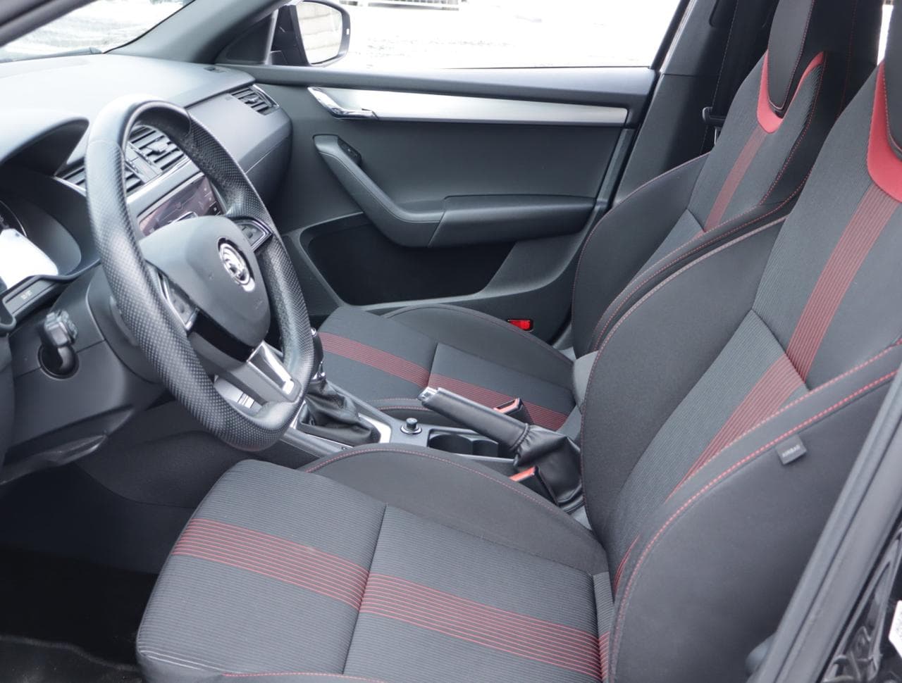 2020 Škoda Octavia - 16