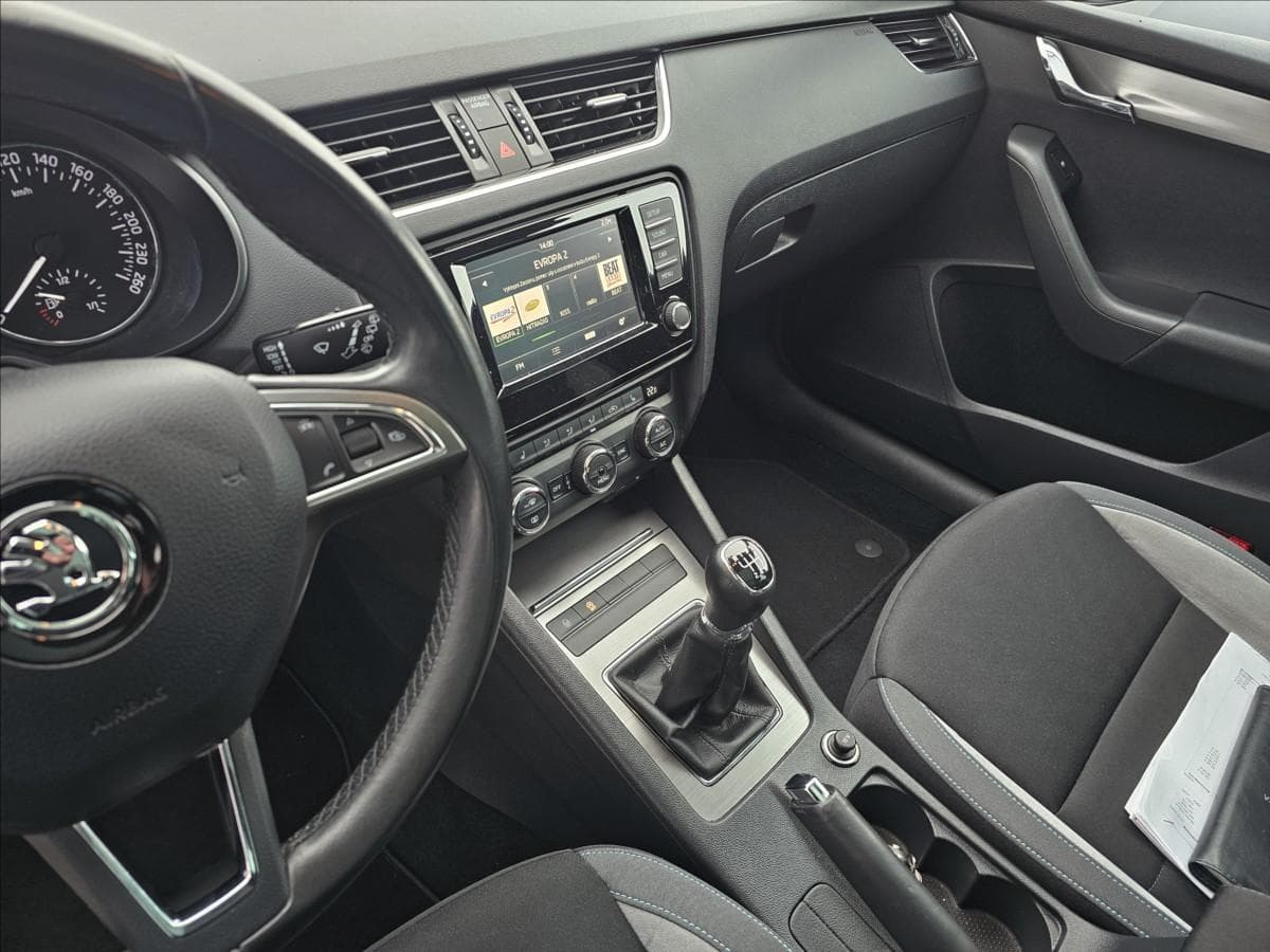 2016 Škoda Octavia - 13