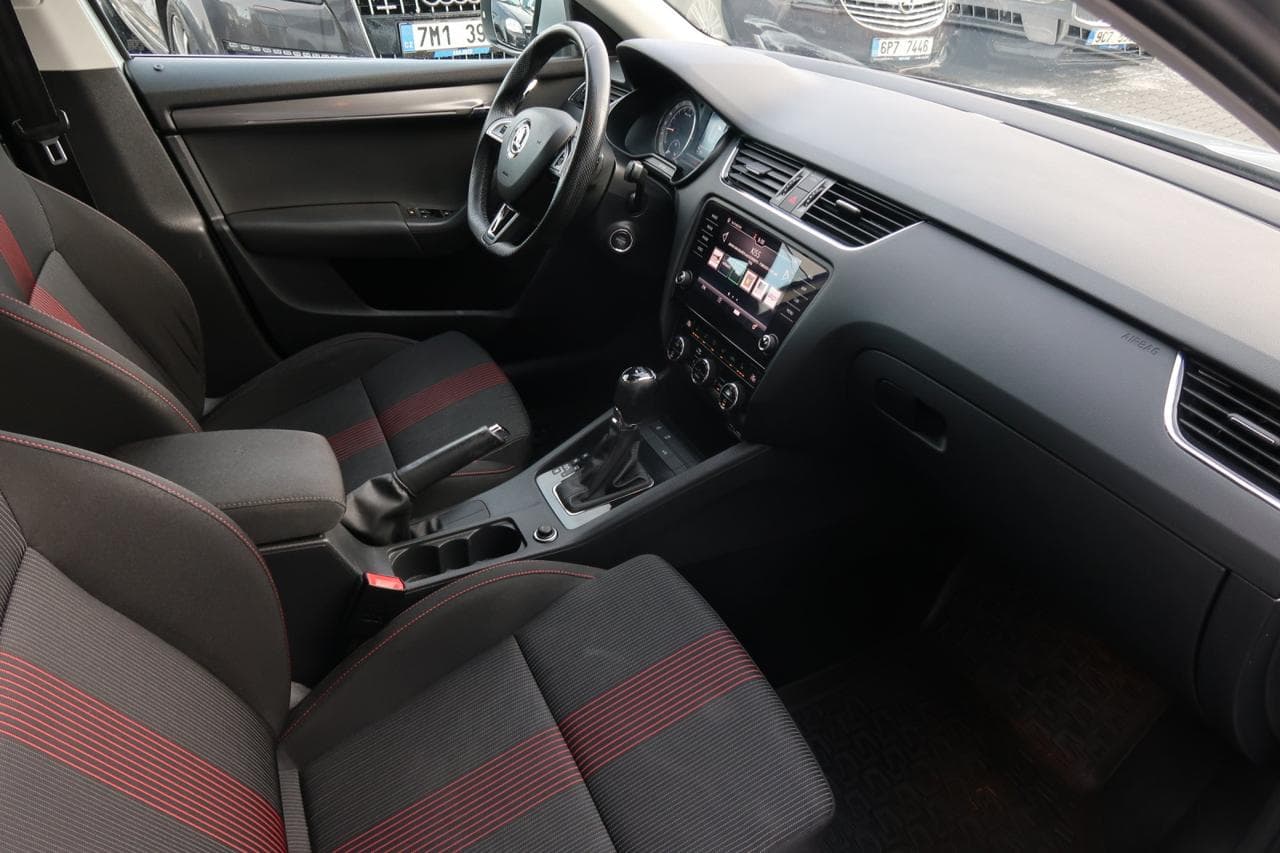 2018 Škoda OCTAVIA - 12