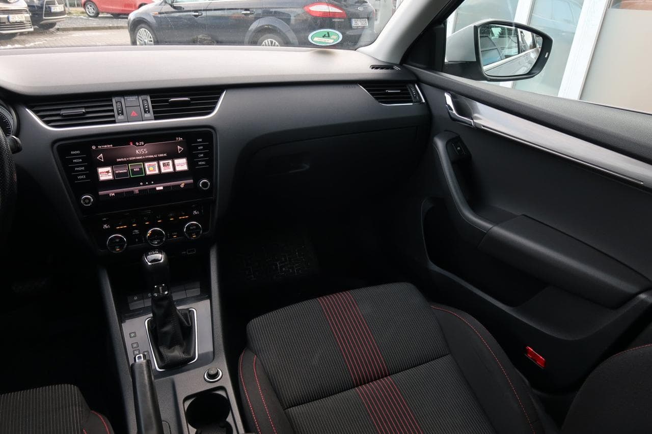 2018 Škoda OCTAVIA - 11
