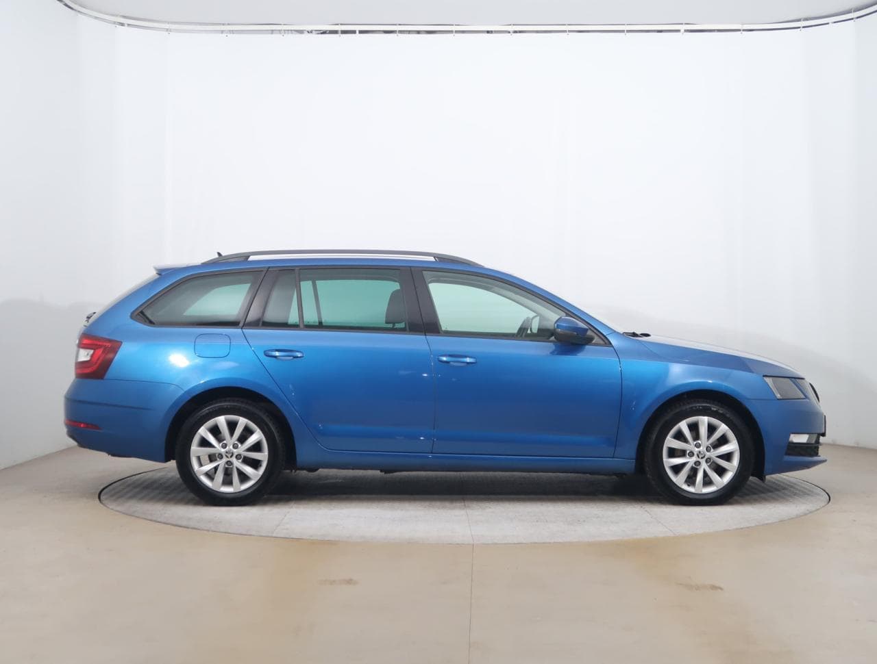 2019 Škoda OCTAVIA - 8