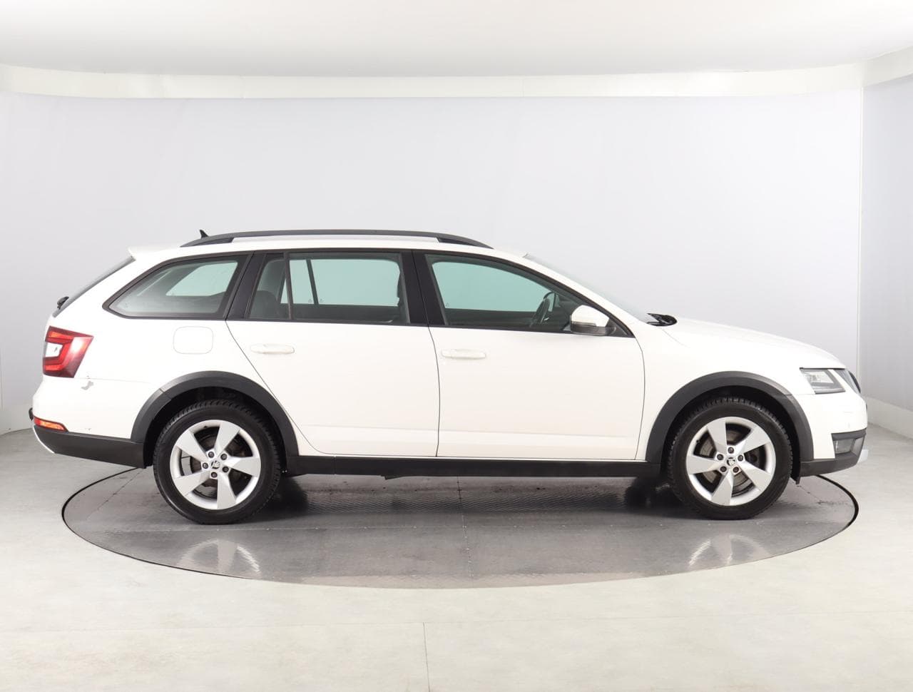 2017 Škoda OCTAVIA - 8